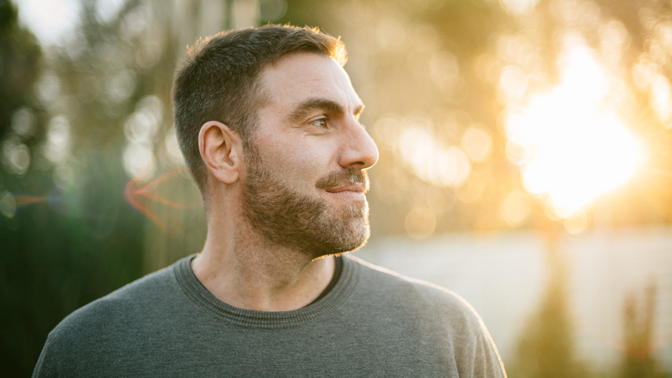 Audiologist consulting with a patient about tinnitus management